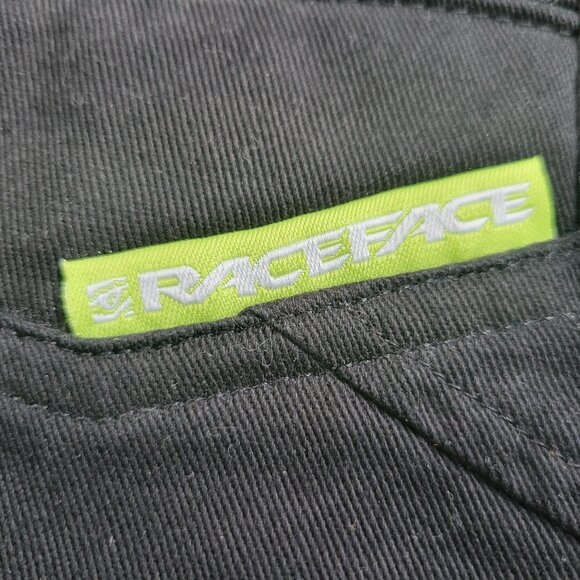 Men's RaceFace Shorts, Size 31 - Picture 3 of 4